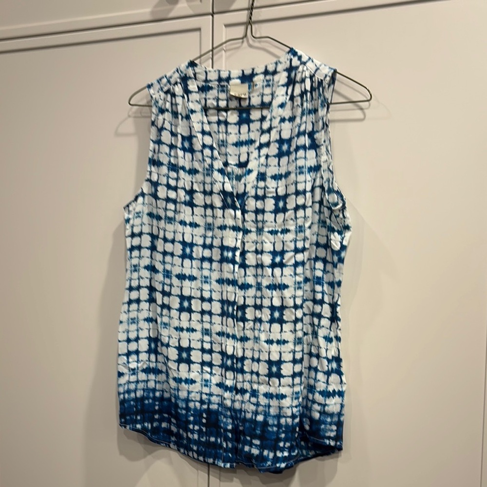 Ecru Blue and White Tank Top with Ombre Design